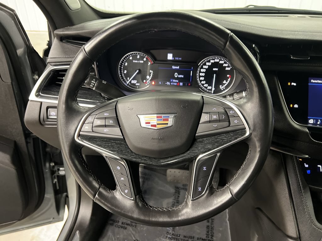 Certified 2023 Cadillac XT5 Premium Luxury w/ LPO, Floor Liner Package AWD/4WD image 18