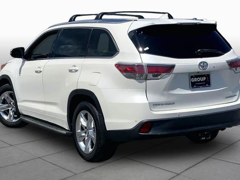 Used 2016 Toyota Highlander Limited w/ Driver Technology Package AWD/4WD image 11