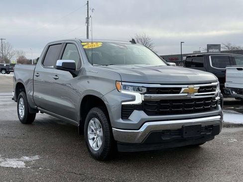 Used 2025 Chevrolet Silverado 1500 LT image 4