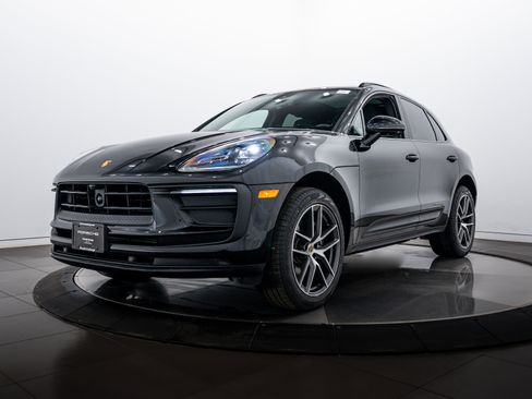 Certified 2026 Porsche Macan image 1