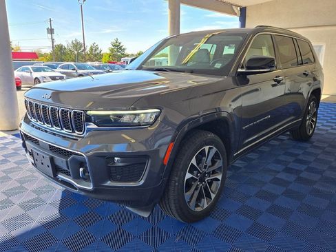 Used 2021 Jeep Grand Cherokee L Overland image 3