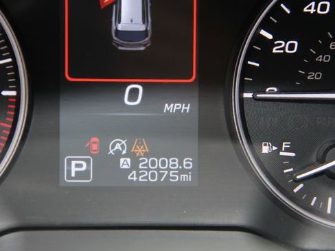 Used 2020 Subaru Outback Premium image 23