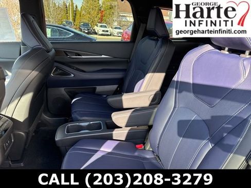 New 2026 INFINITI QX60 Sport image 11