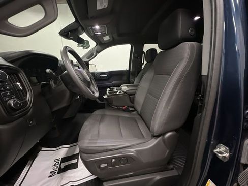 Certified 2022 Chevrolet Silverado 1500 Custom AWD/4WD image 19