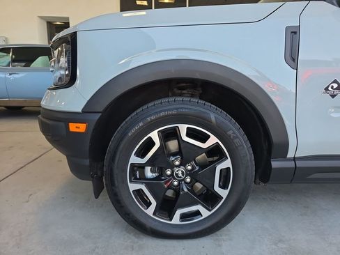 Used 2022 Ford Bronco Sport Outer Banks w/ Tech Package AWD/4WD image 34