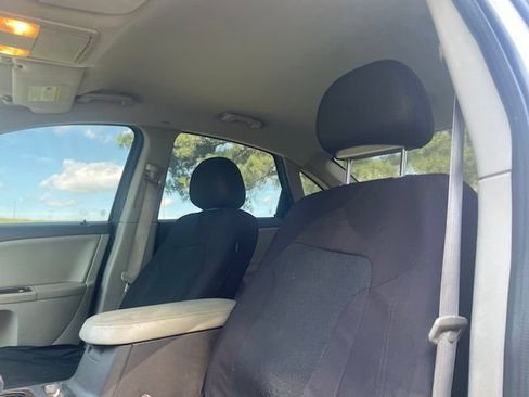 Used 2008 Ford Taurus SEL FWD image 11