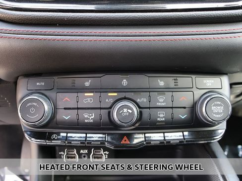 Used 2023 Dodge Durango GT RWD image 7