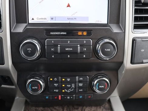 Used 2019 Ford F250 Lariat w/ Lariat Ultimate Package image 20