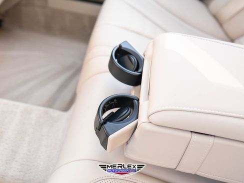 Used 2020 Mercedes-Benz S 560 4MATIC Sedan w/ Premium Package image 22