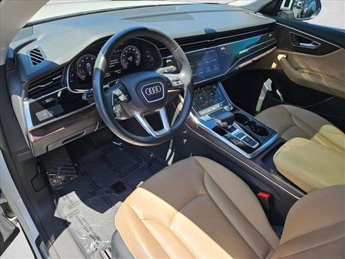Used 2019 Audi Q8 Premium w/ Convenience Package AWD/4WD image 10