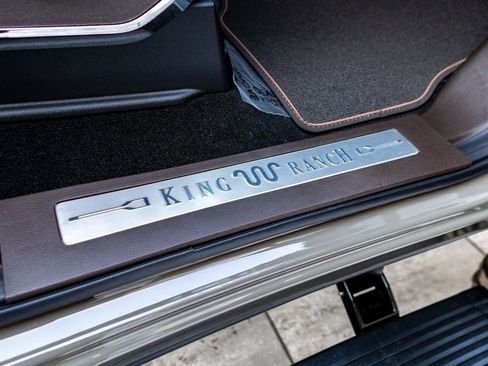 Used 2026 Ford F450 King Ranch w/ Chrome Package image 38