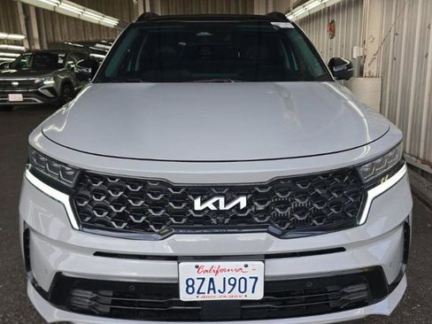 Used 2022 Kia Sorento SX FWD image 2