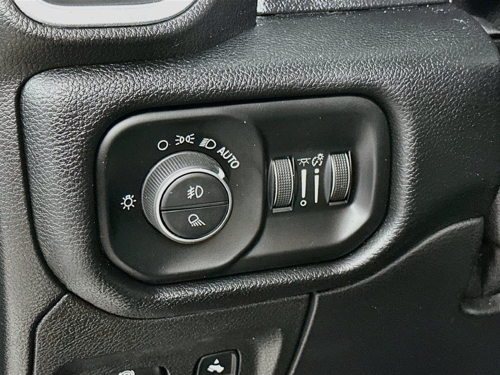 Certified 2019 RAM 1500 Big Horn AWD/4WD image 16