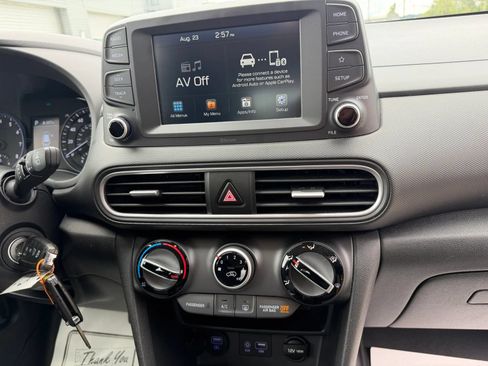 Used 2019 Hyundai Kona SE AWD/4WD image 27