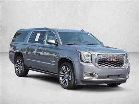 Used 2018 GMC Yukon XL Denali w/ Denali Ultimate Package RWD image 3
