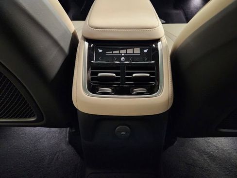 New 2026 Volvo XC90 T8 Plus w/ Protection Package Premier image 31