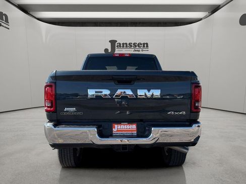 Used 2026 RAM 2500 Big Horn AWD/4WD image 5