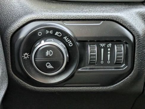 Used 2021 Jeep Gladiator Sport AWD/4WD image 25