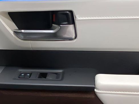 Used 2024 Toyota Sequoia Capstone image 21