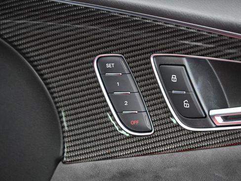 Used 2017 Audi RS 7 Performance AWD/4WD image 22
