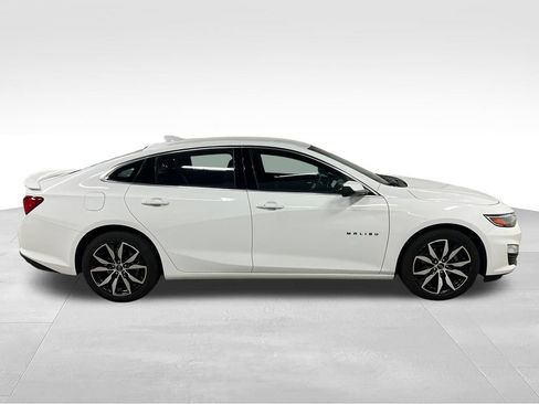 Used 2024 Chevrolet Malibu RS FWD image 2
