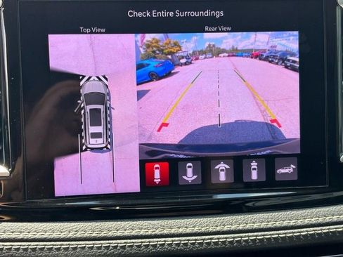 Used 2021 Chrysler Pacifica Limited w/ Premium & Safety Sphere Group image 22