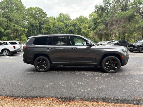 Used 2021 Jeep Grand Cherokee L Laredo AWD/4WD image 5