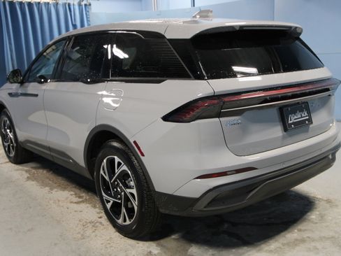 New 2026 Lincoln Nautilus Premier w/ Jet Appearance Package image 33