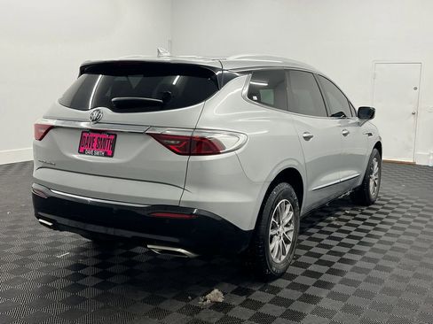 Used 2022 Buick Enclave Premium image 8