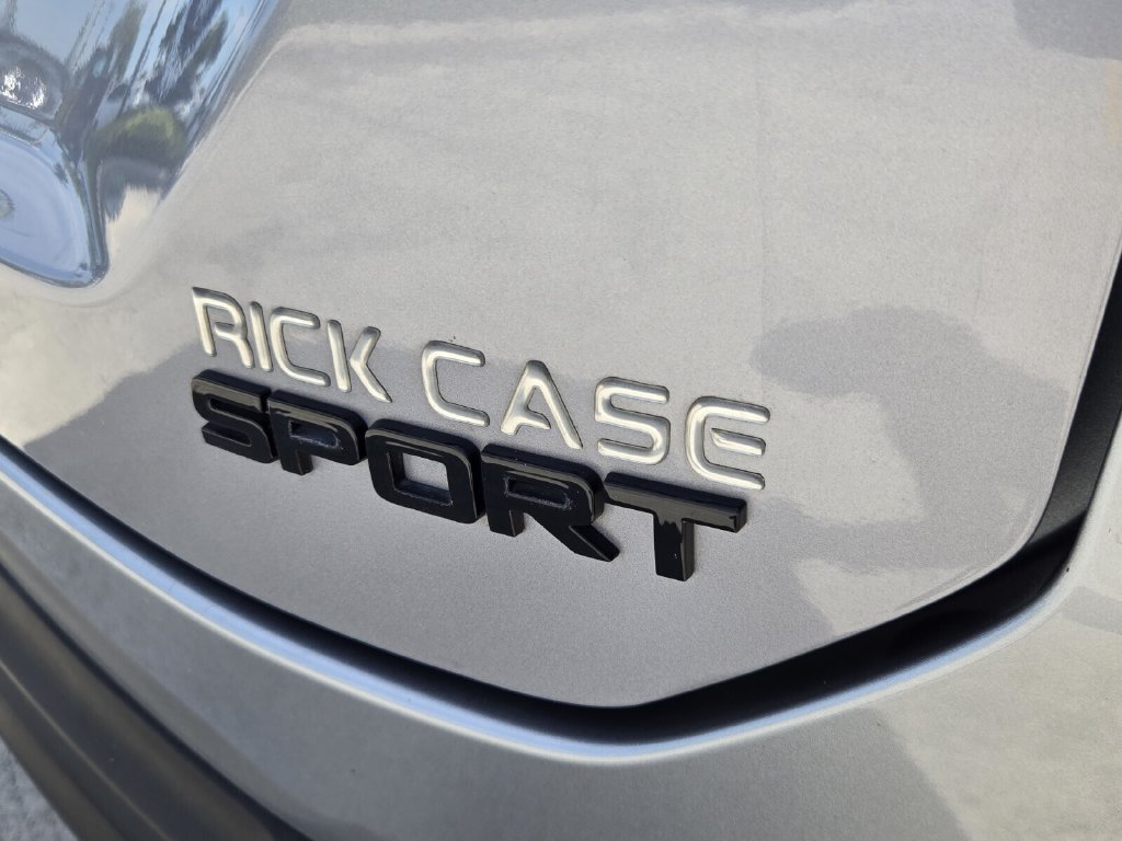 Used 2025 Honda Pilot Sport image 15
