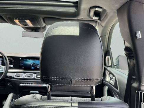 Used 2022 Mercedes-Benz Maybach GLS 600 4MATIC image 96