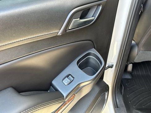 Used 2018 Chevrolet Suburban Premier AWD/4WD image 27