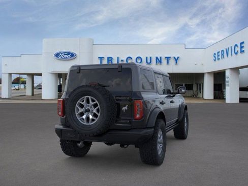 New 2025 Ford Bronco Badlands image 8