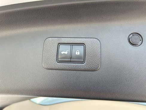 Used 2022 Nissan Armada SV w/ SV Appearance Package RWD image 54