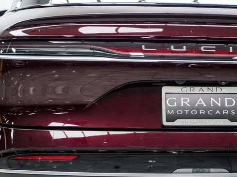 Used 2024 Lucid Air Pure RWD image 19