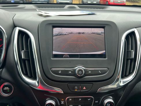 Used 2023 Chevrolet Equinox LT image 38