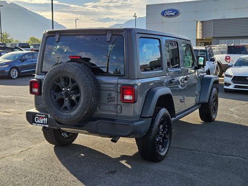 Used 2021 Jeep Wrangler Unlimited Sport AWD/4WD image 3