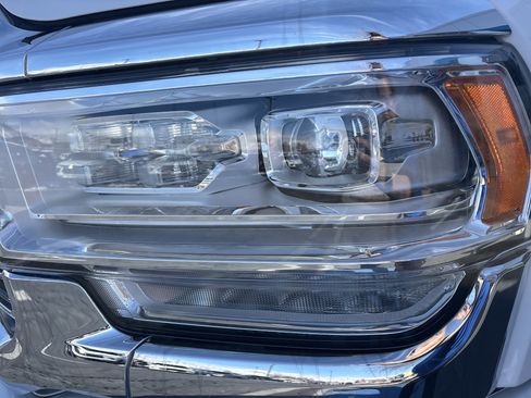 Used 2022 RAM 2500 Limited image 12