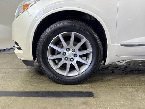 Used 2014 Buick Enclave Leather FWD image 11