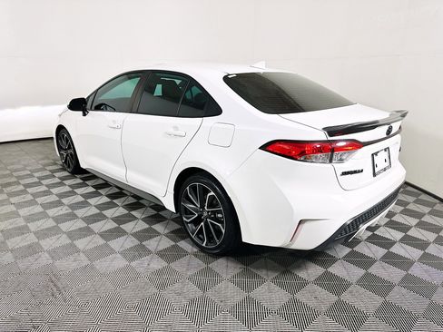 Used 2022 Toyota Corolla SE FWD image 5