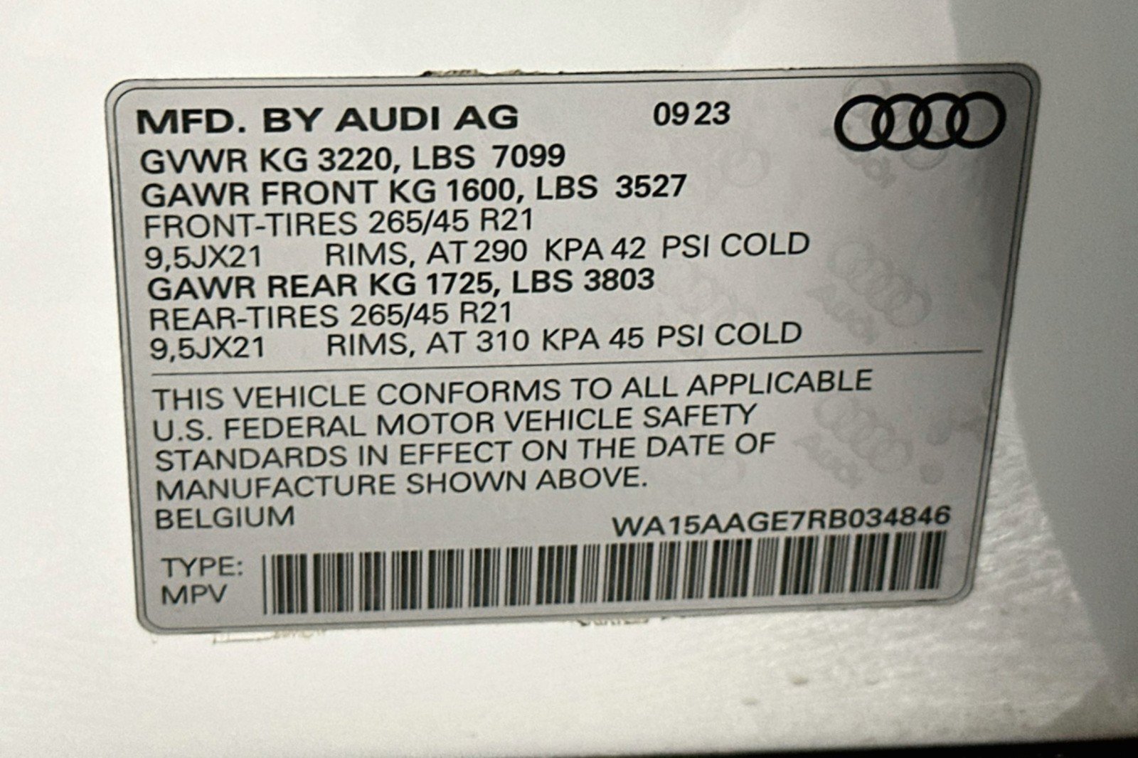 Used 2024 Audi Q8 e-tron Premium Plus w/ Premium Plus Package AWD/4WD image 24