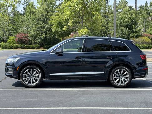 Used 2017 Audi Q7 3.0T Prestige AWD/4WD image 5