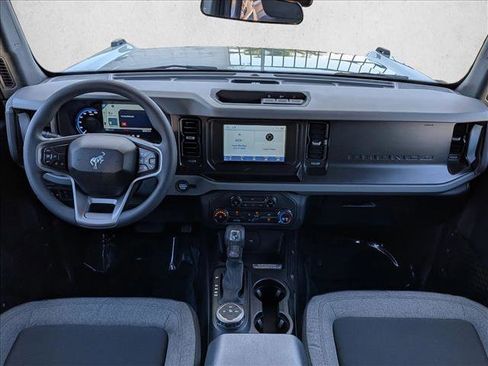 Used 2022 Ford Bronco 4-Door AWD/4WD image 18
