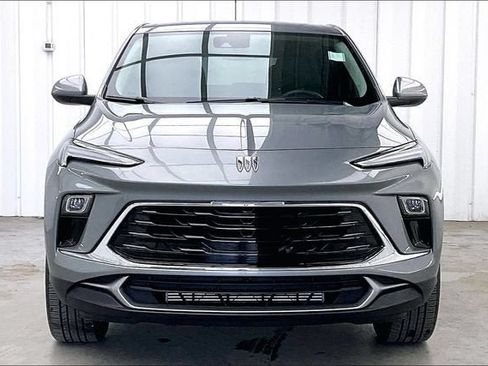Certified 2024 Buick Encore GX Preferred AWD/4WD image 3
