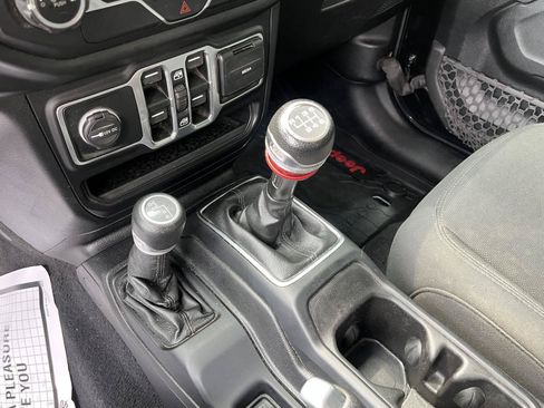 Used 2020 Jeep Gladiator Sport w/ Quick Order Package 23S AWD/4WD image 26