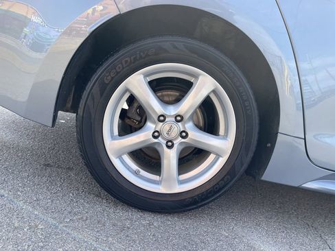 Certified 2020 Toyota Corolla LE image 12