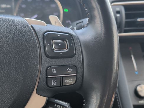 Used 2019 Lexus IS 300 w/ Navigation Package RWD image 15
