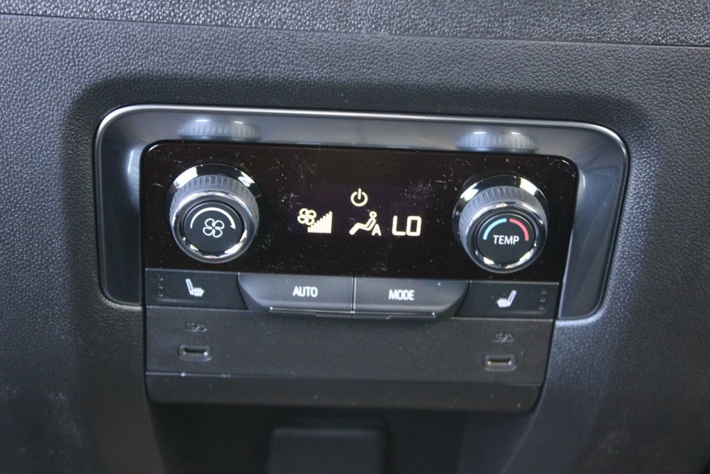 New 2026 Chevrolet Tahoe High Country w/ Sun And Tow Package AWD/4WD image 29