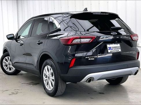 Used 2023 Ford Escape Active w/ Tech Pack #2 AWD/4WD image 11