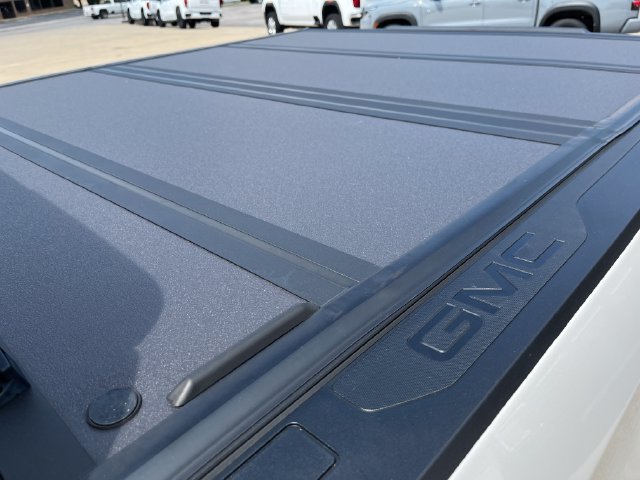 Used 2025 GMC Sierra 1500 Denali AWD/4WD image 10